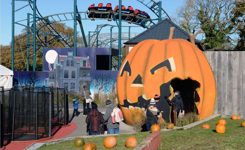 oakwood theme park halloween events